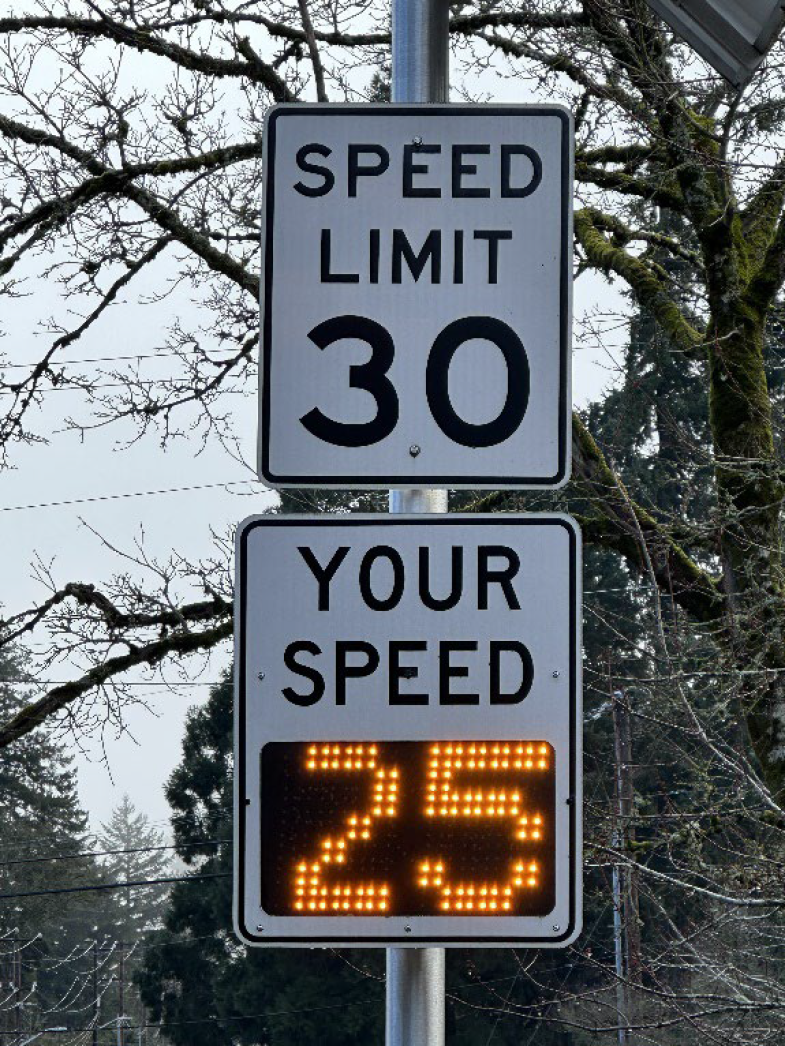image of speeding sign