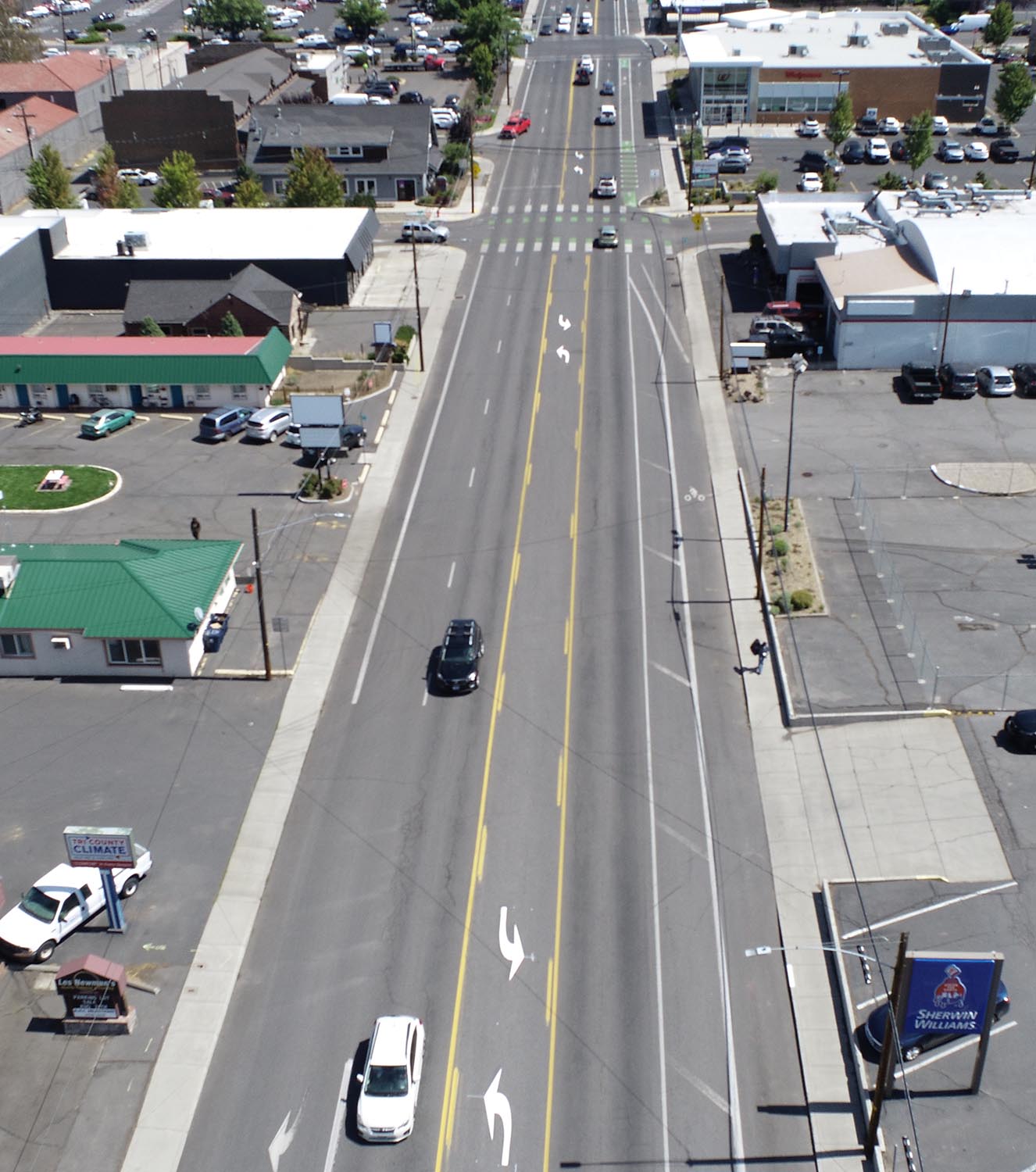 Franklin Avenue looking east from First Street, shows Second and Third Street intersections.