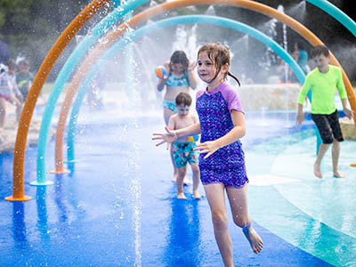 Outdoor splash pad
